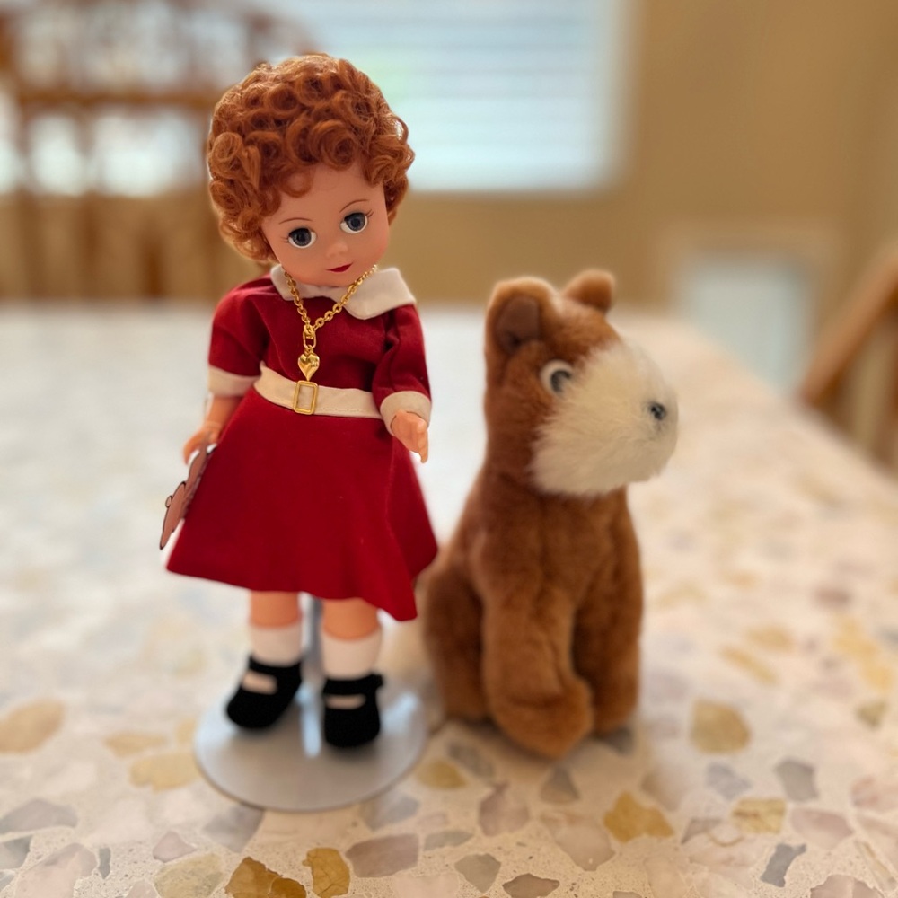Madame Alexander “Little Orphan Annie” with “Sandy”